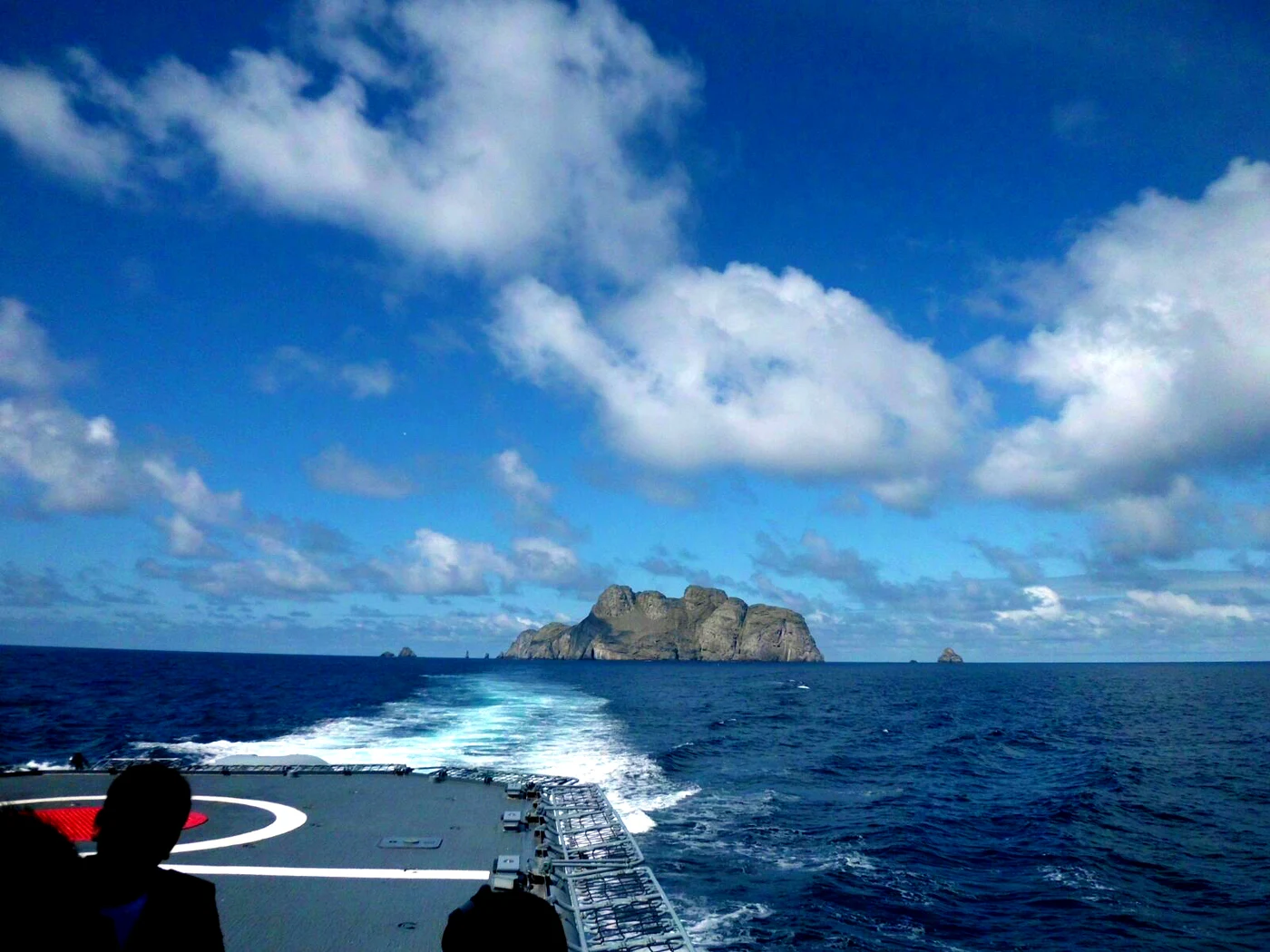Diving in Colombia — Malpelo Island